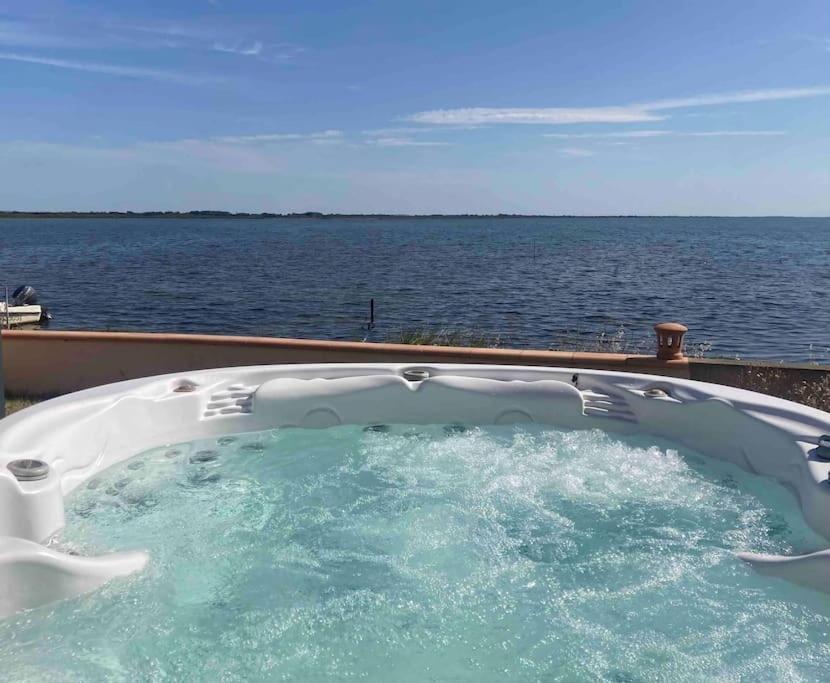 Villa Avec Spa & Vue Panomarique Sur L'Etang Пероль Экстерьер фото